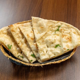 Chicken Cheese Naan