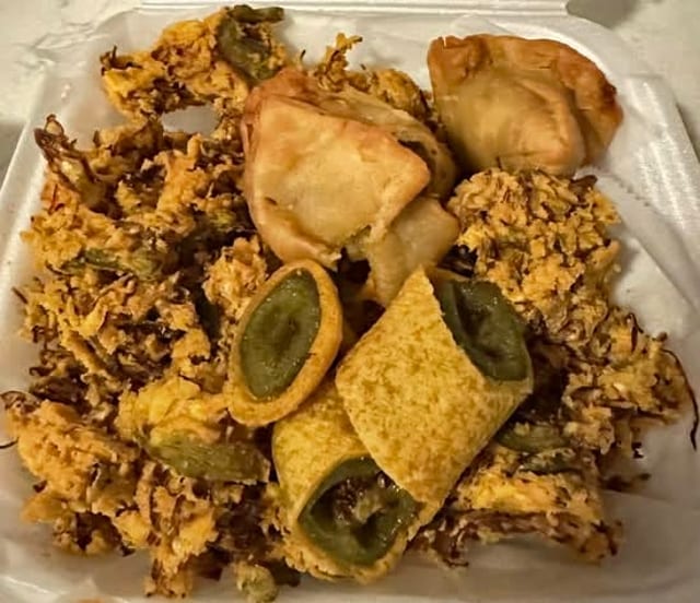 Vedha Veg Special Platter.